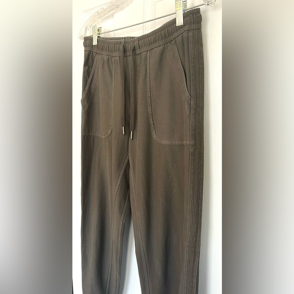 Athleta Farallon Jogger “Cypress Green” - Picture 5 of 6